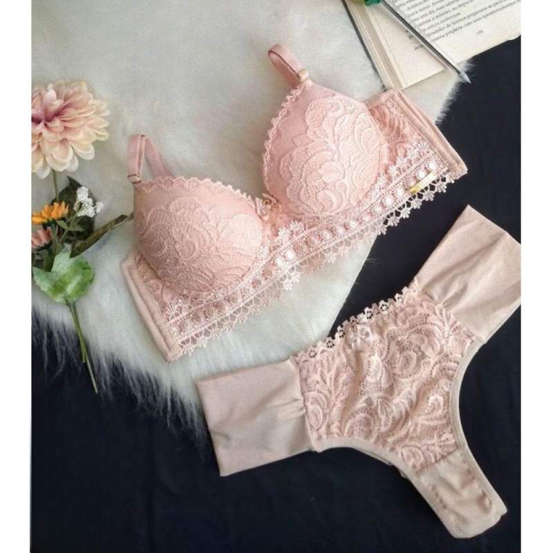 Conjunto de Lingerie Elegante com Renda Guipir